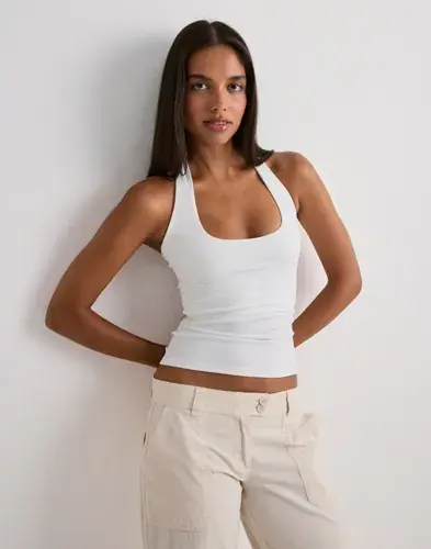 Nelly Nelly - Hvit - Built In Bra Halterneck Top
