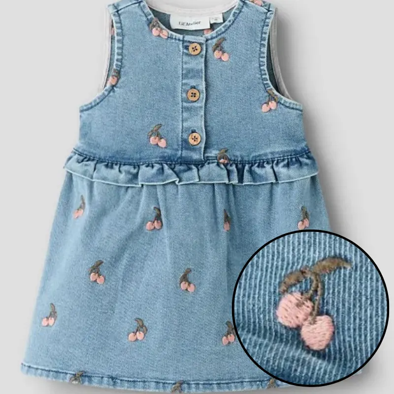 Lil`Atelier Babykjole i denim "CHERRY" Medium Blue