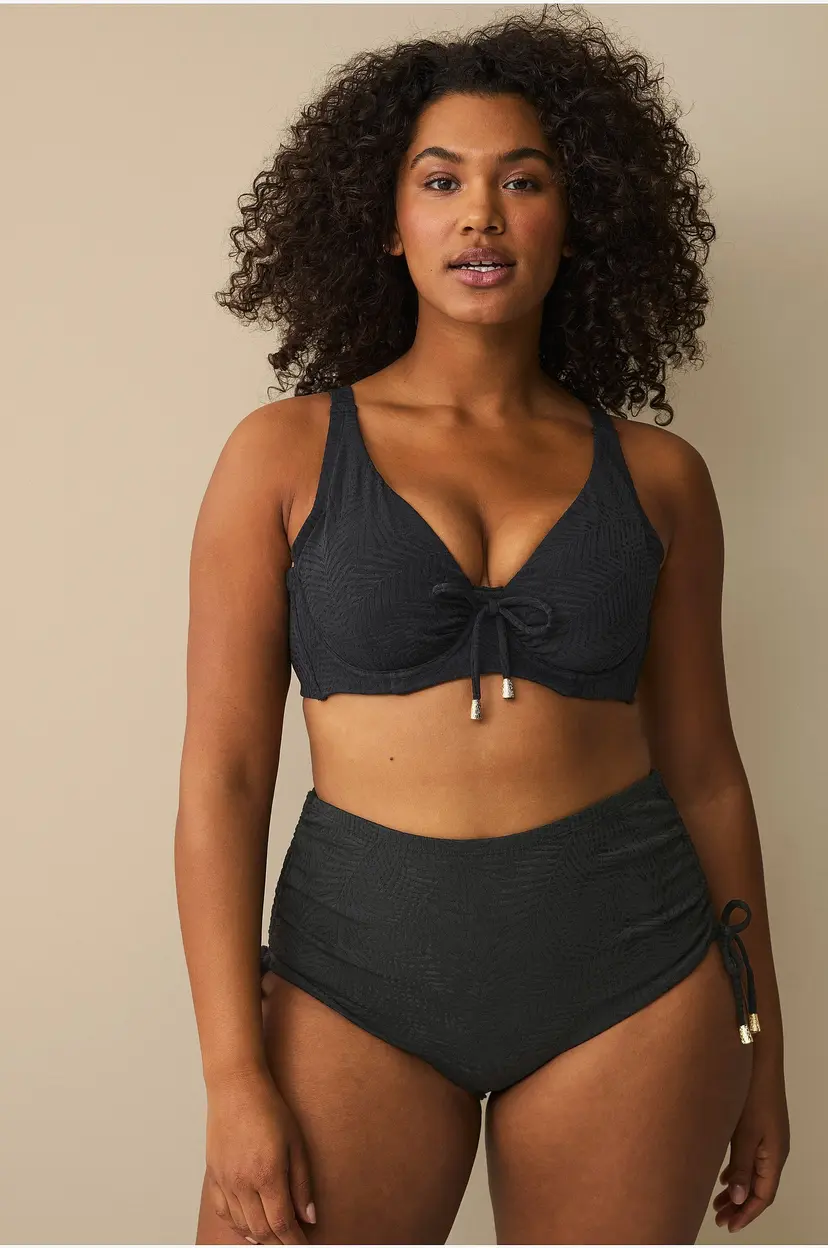 Ellos Plus collection Bikini-BH med bøyler - Svart