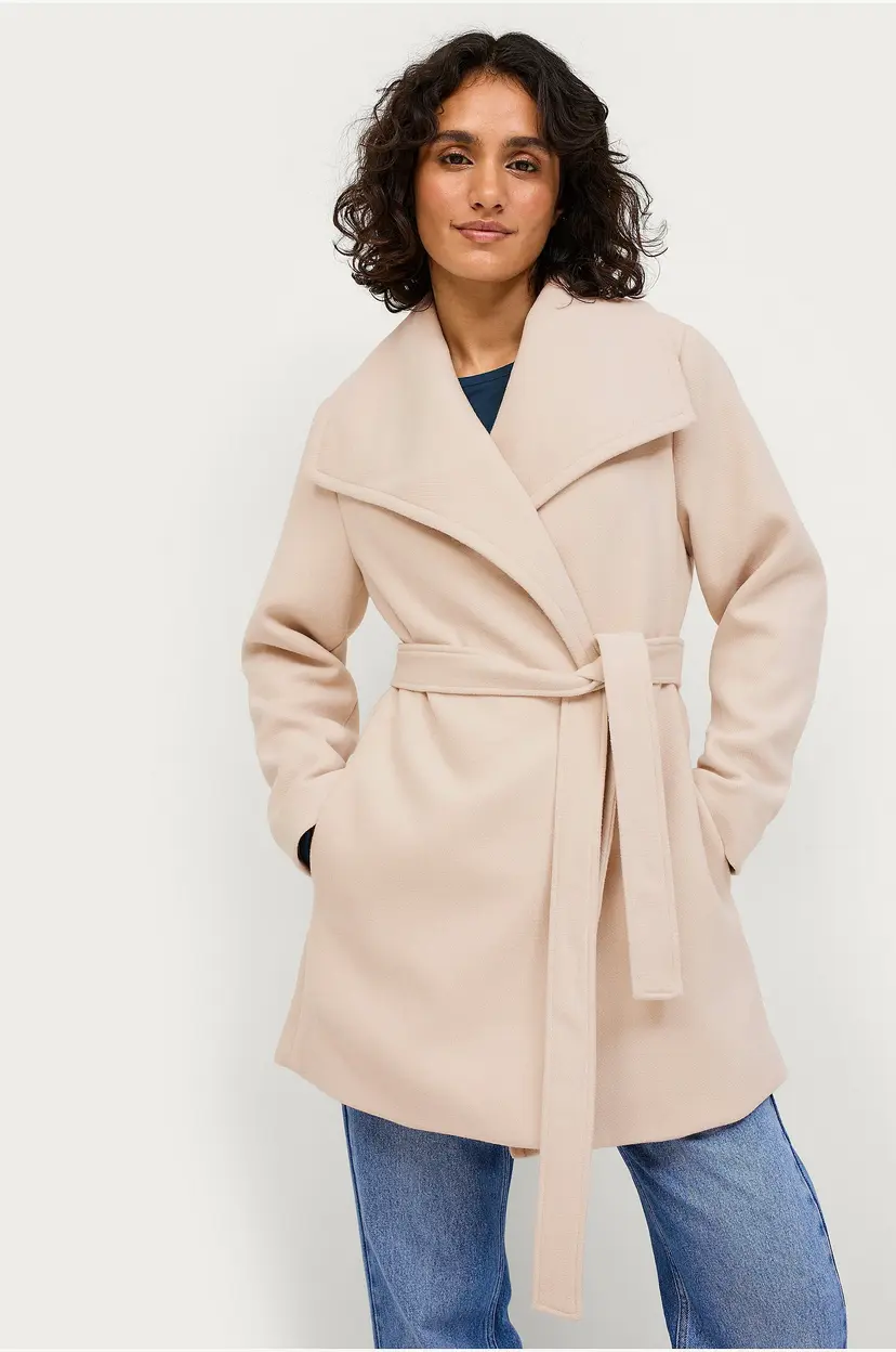 Ellos Collection Kort frakk med stor krage - Beige