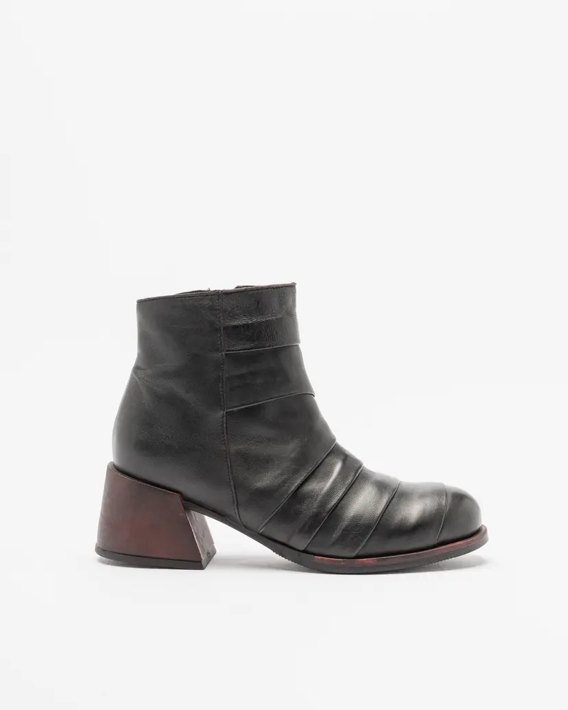 Papucei Papucei TORI Black Ankle Boots