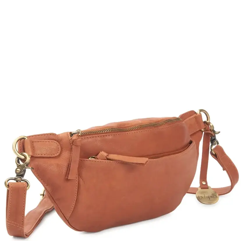 Octopus Denmark Style Manaus i flot cognacfarve. Stor bumbag i kvalitetslæder m. tre udvendige rum