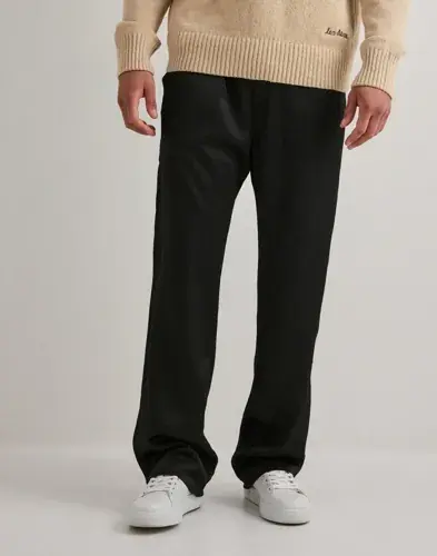 Les Deux Les Deux Houston Plissé Pants Slacks Svart