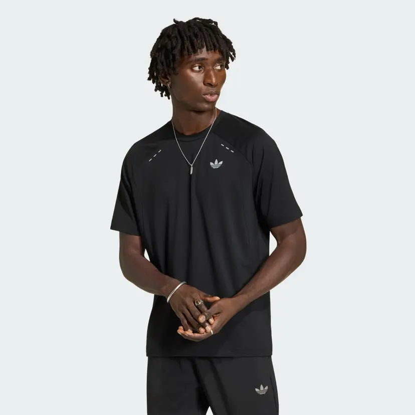 Adidas TECH TREFOIL ESSENTIALS POLYESTER T-SKJORTE