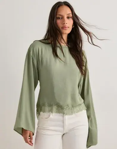 Nelly Nelly - Grønn - Sassy Lace Blouse