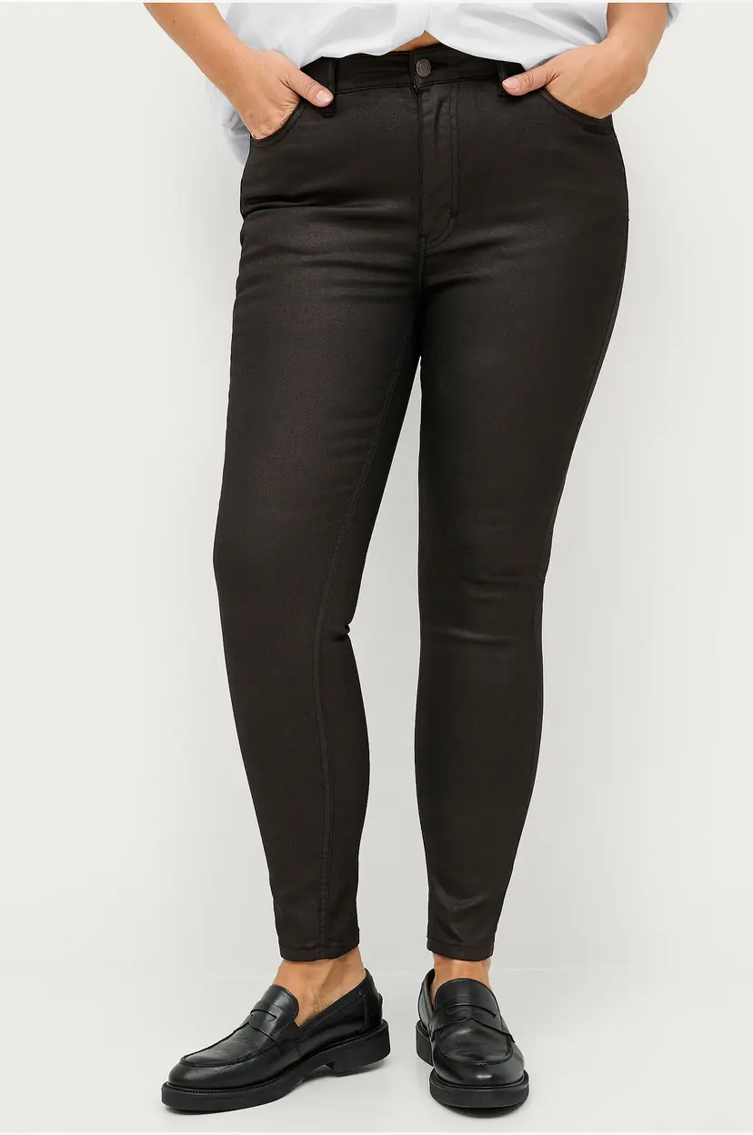 Ellos Plus collection Bukser Olivia Slim Coated - Svart