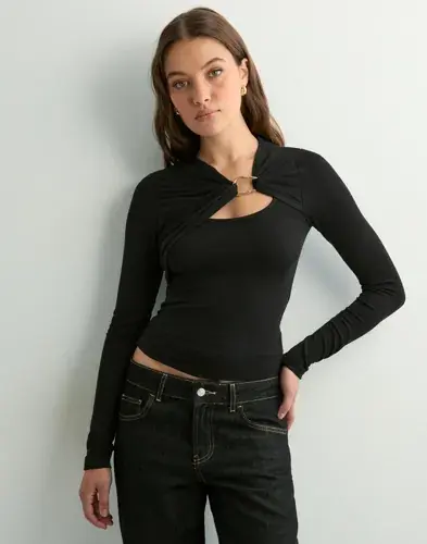 Nelly Nelly - Svart - Unique LS Top
