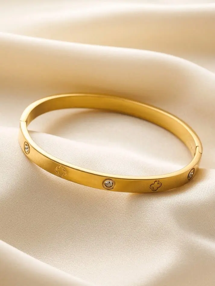 Aiyanna Four leaf Bangle Bracelet