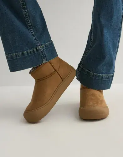 Nelly Nelly - Beige - Chunky Mini Boots