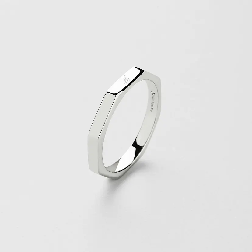 Safira Octagon Ring Gravering