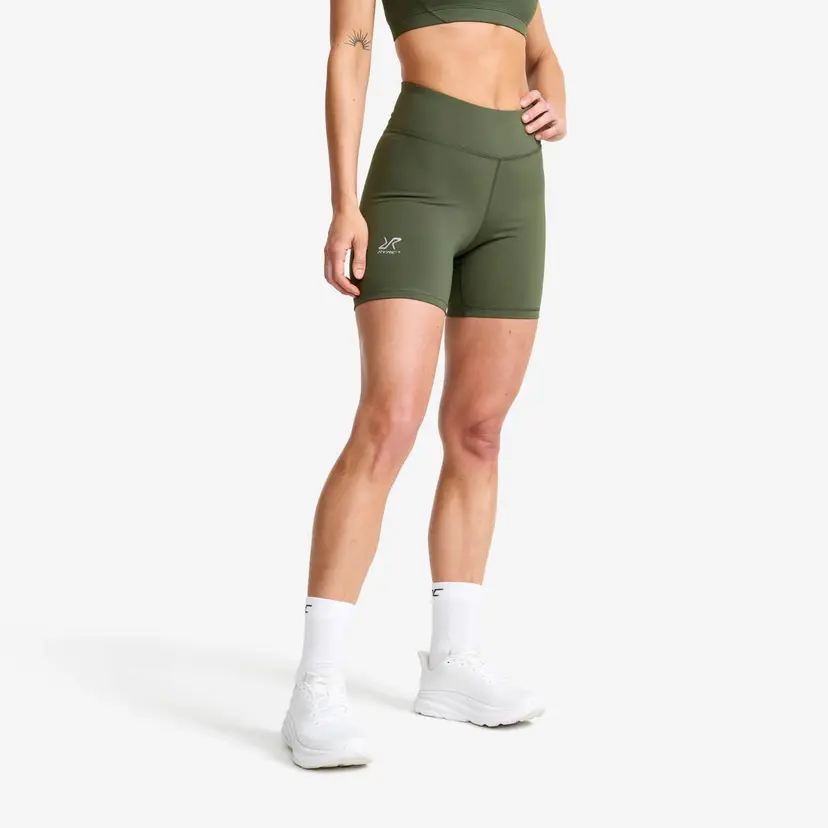 RevolutionRace Flow High-waisted Hotpants Dame Kambaba Green