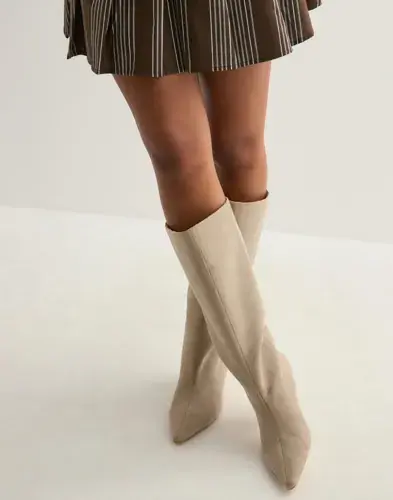 Nelly Nelly - Beige - Curved Under Knee Boot