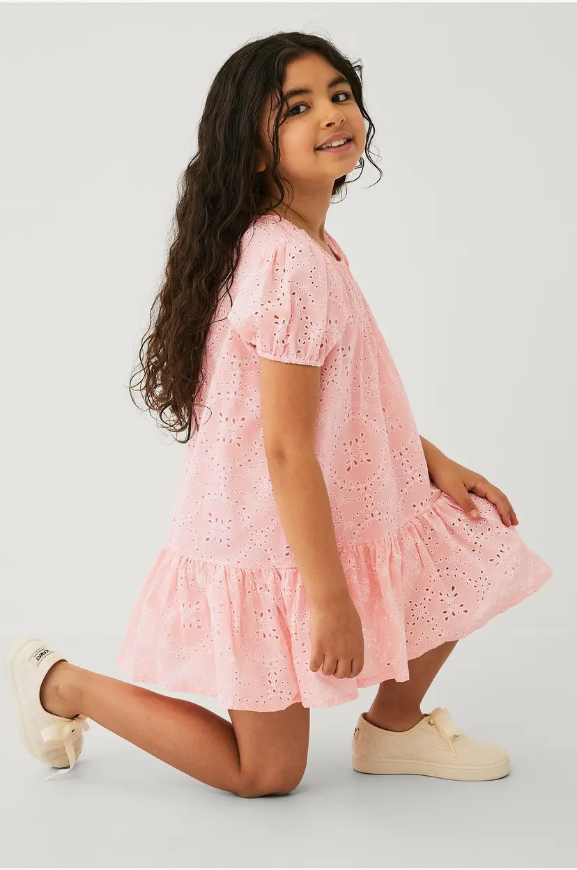 Ellos Collection Kjole med broderie anglaise - Rosa