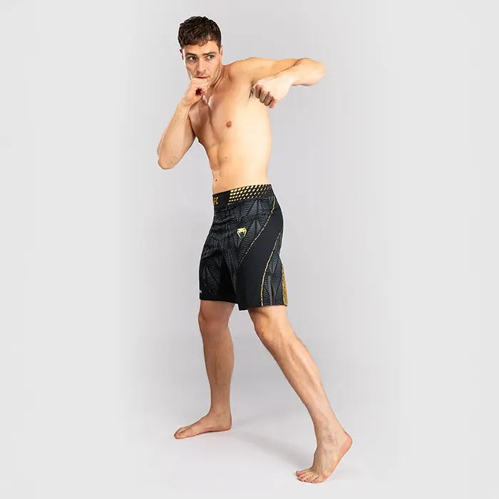 Venum UFC Zenith by Venum Fight Night Fightshorts Lang modell Svart Gull