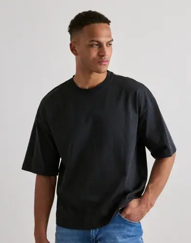 Only & Sons Only & Sons Onsfred Rlx Ss Crop Tee Kortermede t-shirts Svart