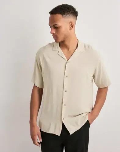 Jack & Jones Jack & Jones Jjejeff Resort Solid Shirt Ss Sn Kortermede skjorter Beige