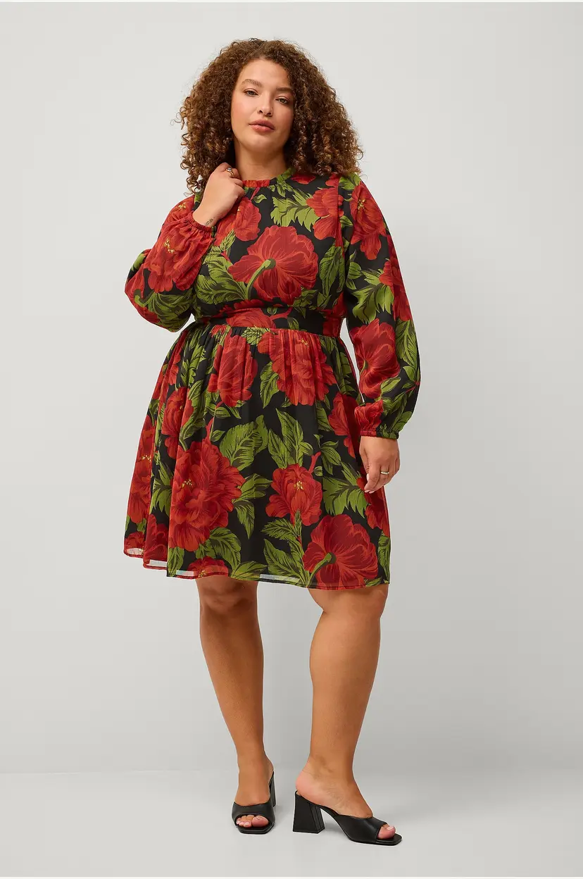 Ellos Plus collection Kjole i chiffon - Svart