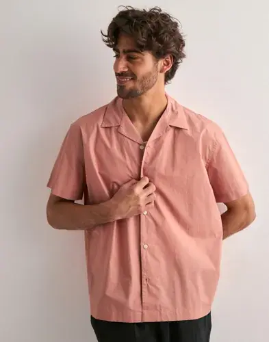 Selected Men Selected Men Slhrlxreid Ss Shirt Kortermede skjorter Rosa