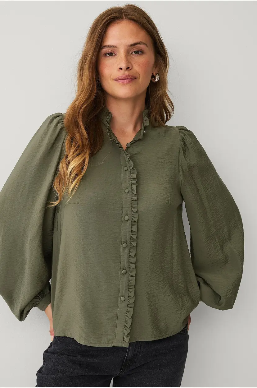 Ellos Collection Bluse med volangdetalj - Grønn