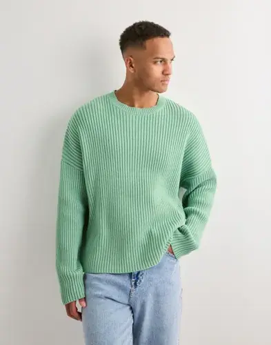 Que Sera Sera Que Sera Sera Roy Ribbed Knit Sweater Strikkegensere Grønn