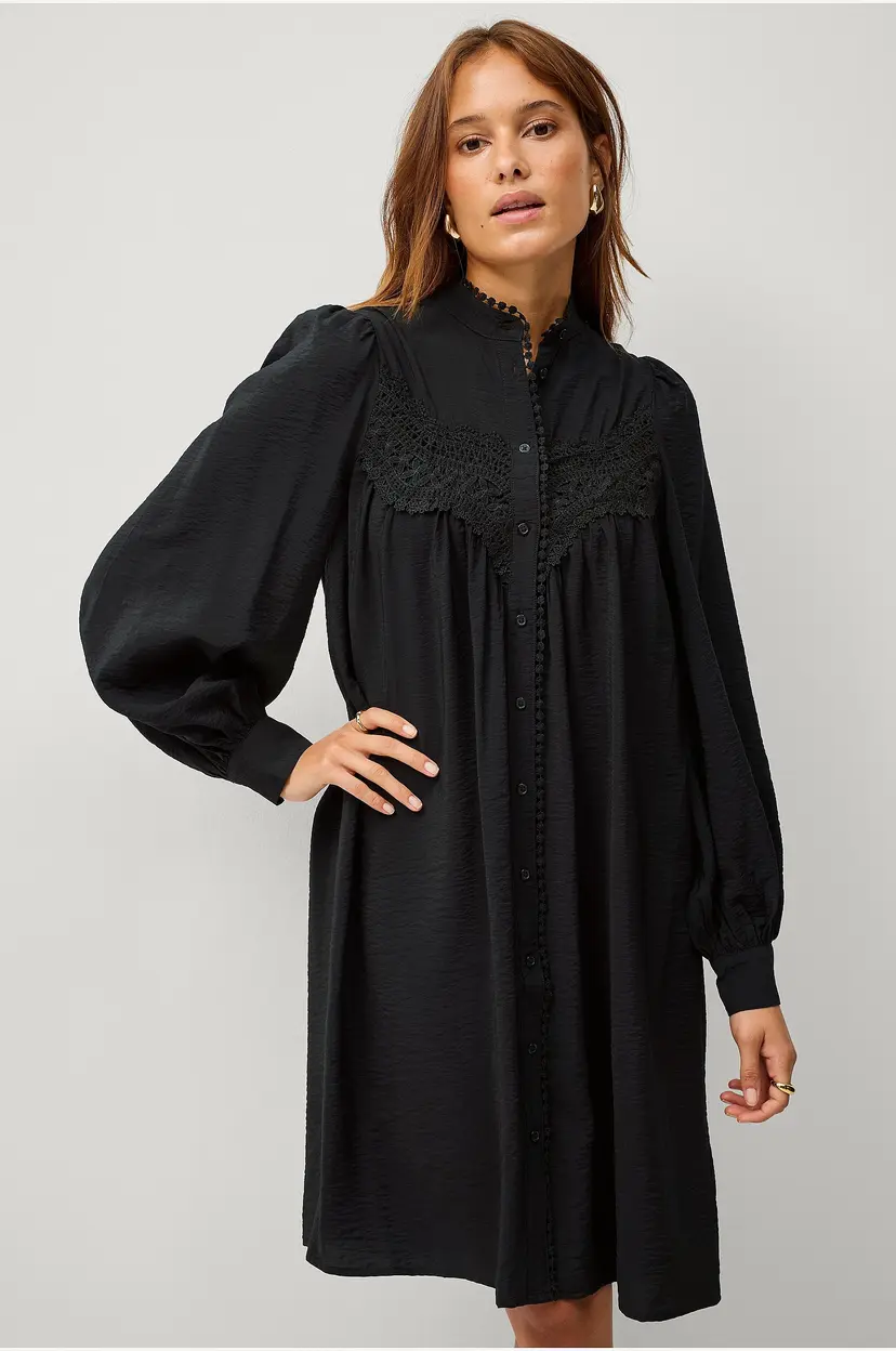 Ellos Collection Kjole med blondeinnfellinger - Svart
