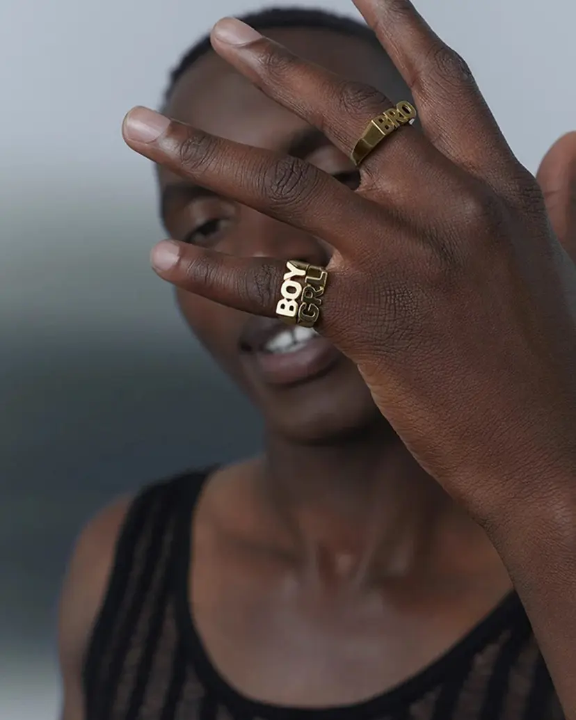 Maria Black Ring Boy