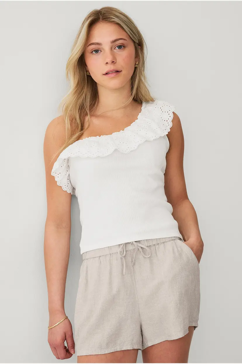 Ellos Collection Shorts i lin Frida - Beige