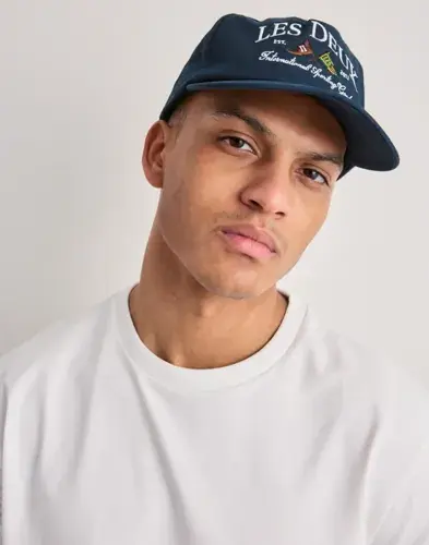Les Deux Les Deux Ivy League Organic Letterman C Merkecapser Blå