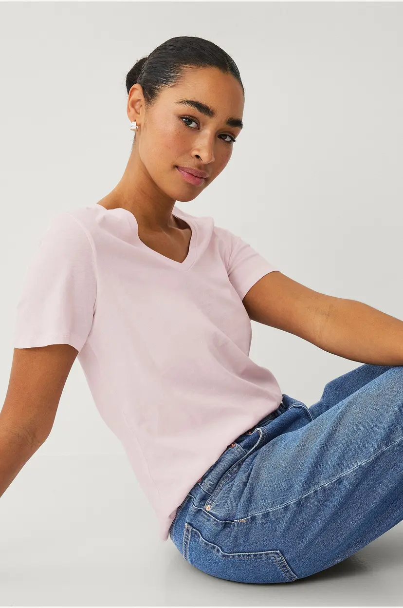 Ellos Collection T-skjorte med v-hals - Rosa