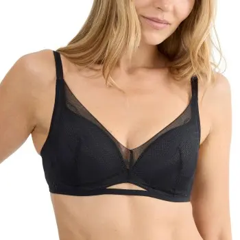Triumph Triumph BH Breathe and Lift Smart PU Svart Fit Smart 1 Dame