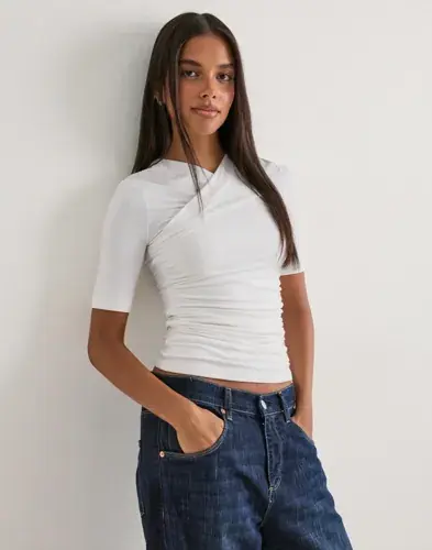Nelly Nelly - Hvit - Ruched Wrap Top