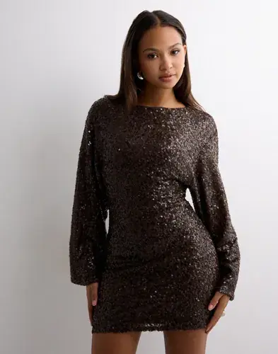 Nelly Nelly - Brun - Glitter Volume Sleeve Dress