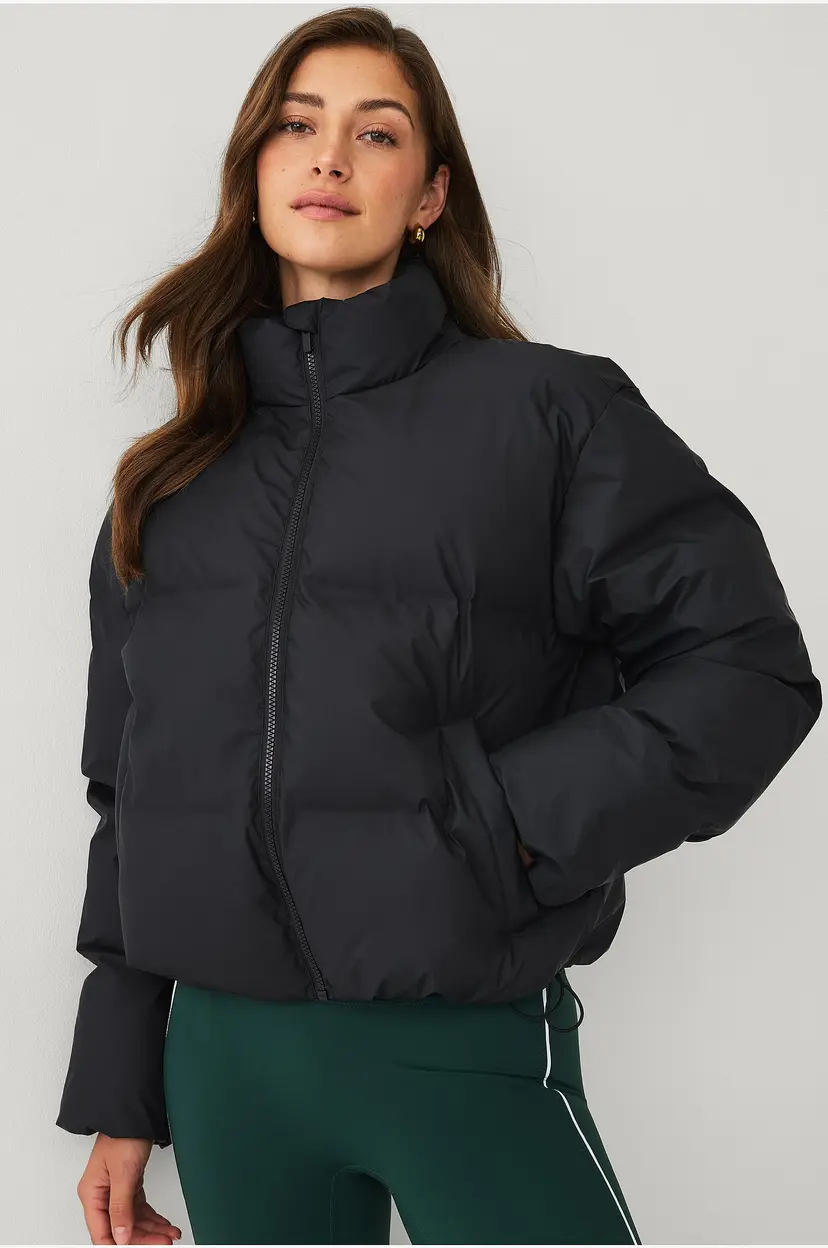 Ellos STUDIO Jakke Short Rubber Coated Puffer Jac - Svart