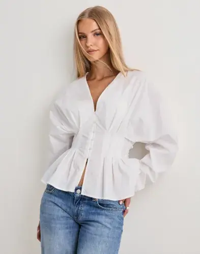 Nelly Nelly - Hvit - My Favorite Pleat Blouse