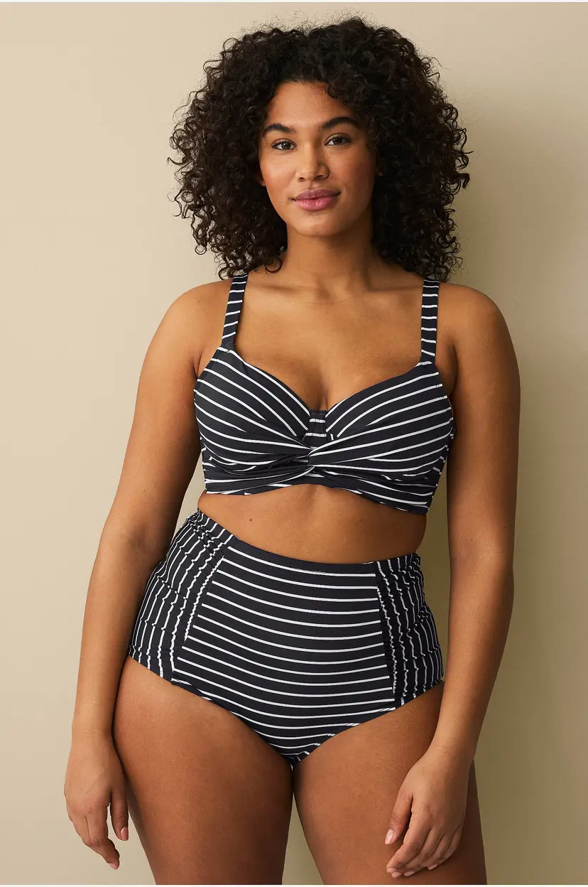 Ellos Plus collection Bikinitruse med shaping-effekt - Svart
