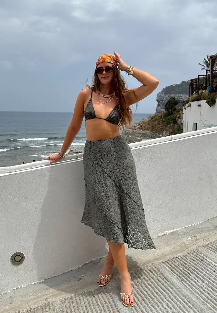 Bubbleroom Asymmetric Lace Skirt