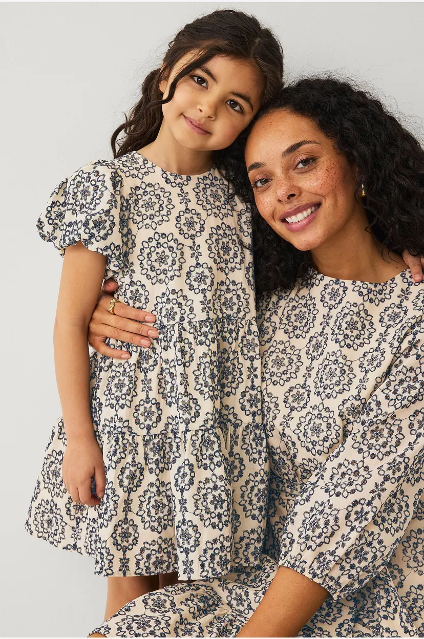 Ellos Collection Kjole med ballongermer - Beige