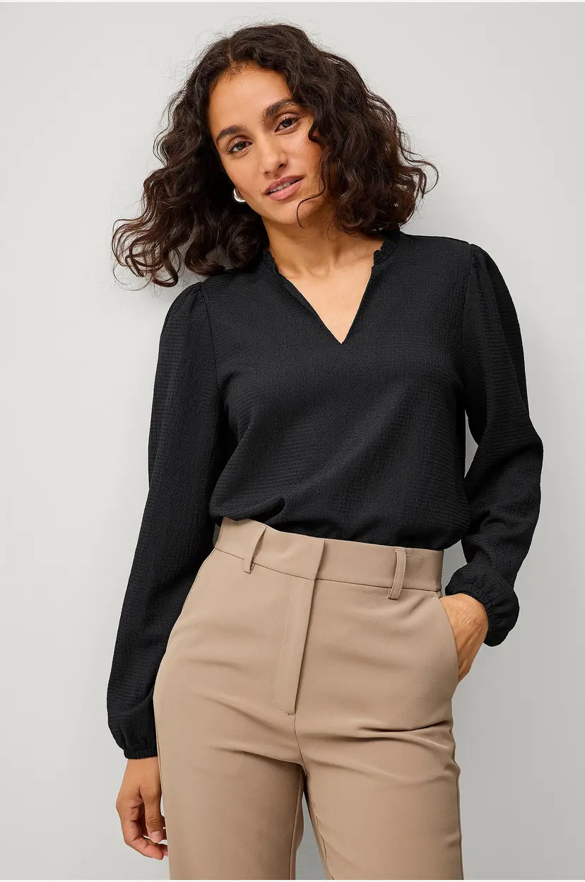 Ellos Collection Topp med puffermer - Svart