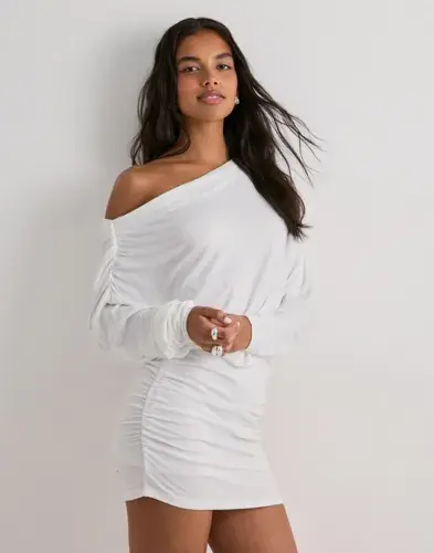 Nelly Nelly - Hvit - Slouchy Ruche Dress