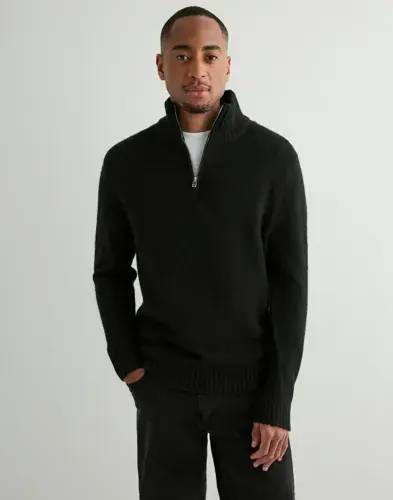 Que Sera Sera Que Sera Sera Ted Half Zip Knit Half zip Svart
