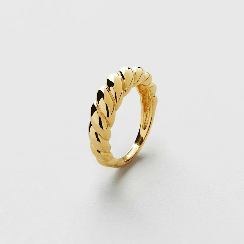 Safira Twisted Ring