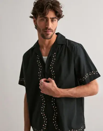 Les Deux Les Deux Lesley Embroidery SS Shirt Mønstrete skjorter Svart