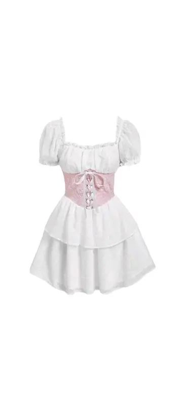 Lili Marleen Oktoberkjole - Rikke - hvid kjole med lyserødt waist-belt (Bælte)