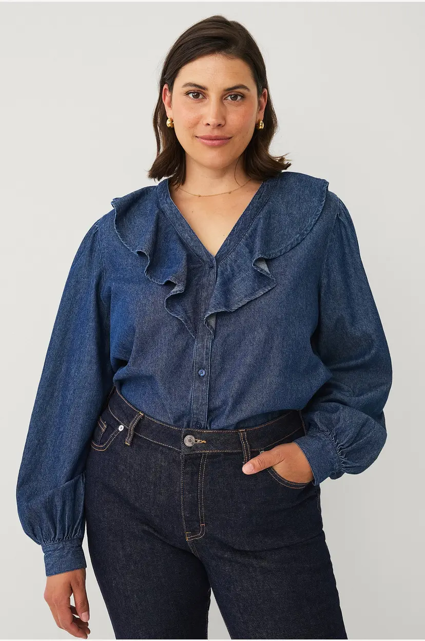 Ellos Plus collection Denimbluse med volang - Blå