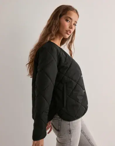 Nelly Nelly - Svart - Quilted Spring Jacket