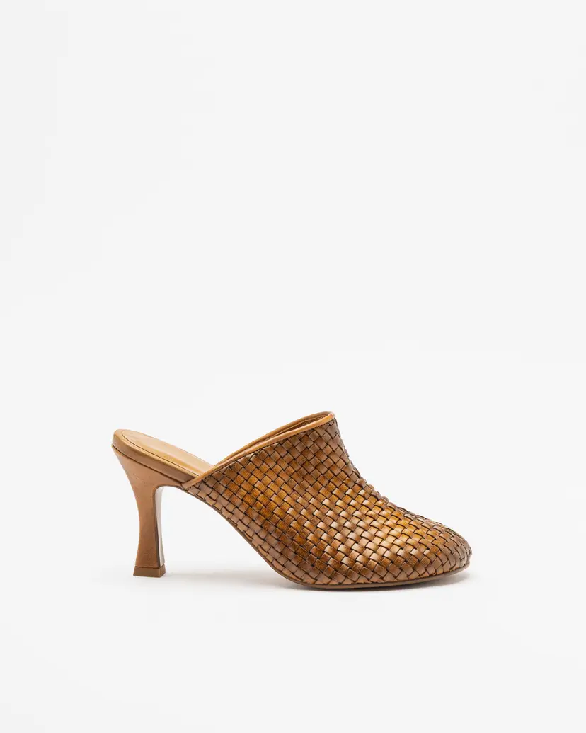 PROF PROF P-201 Camel Clogs