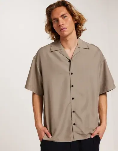 Jack & Jones Jack & Jones Jcoembroidery Oversized Resort Shir Mønstrete skjorter Beige