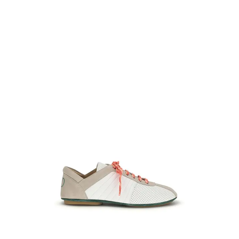 Valentino Garavani Valentino Garavani Sneakers – Beige