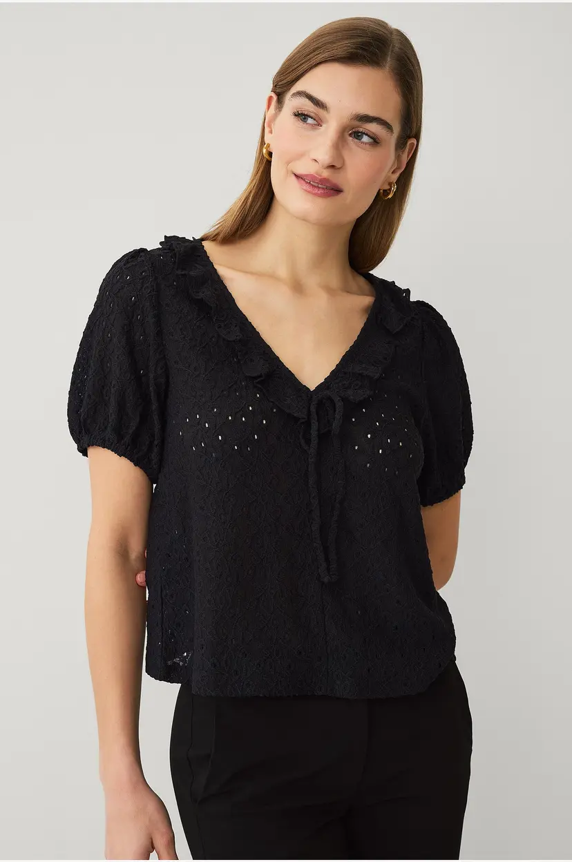 Ellos Collection Hullmønstret jerseybluse - Svart