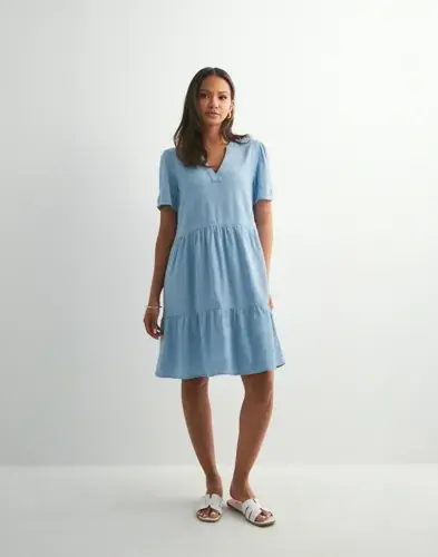 ONLY Only - Blå - Onltiri-Caro S/S V-Neck Lin Dress C